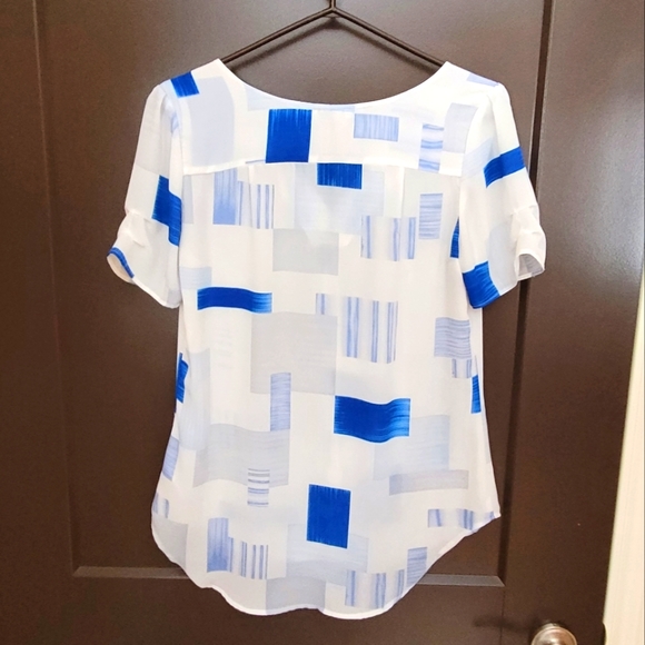 Ricki's office blouse - Picture 2 of 5